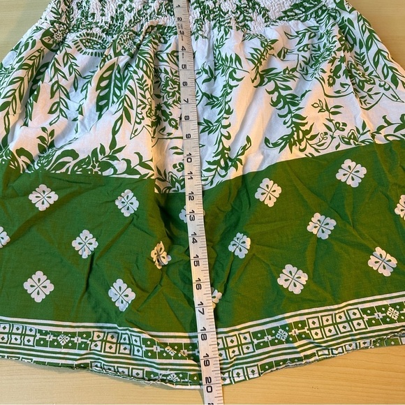 She's Cool Green and White Smocked Short Lined Bubble Mini Skirt size Large - Picture 8 of 15